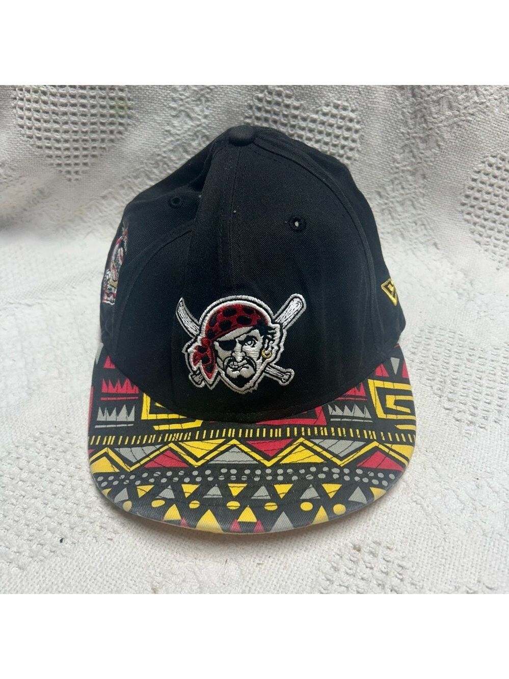 Pittsburgh Pirates New Era 9Fifty Snapback  Logo Aztec Cap Hat